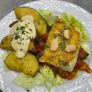 Cenas en el Hotel Aura. Pescado plancha. Descuentos al minuto